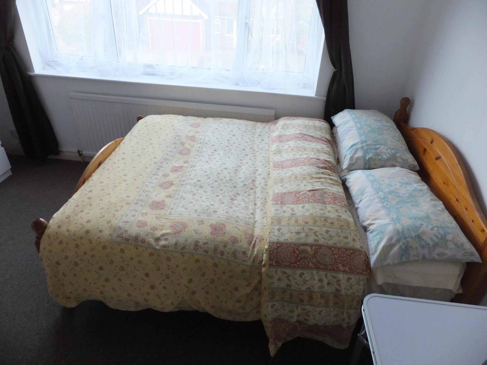 Many Worlds Meet: Spacious Family Stay near Wimbledon & London Croydon Exterior photo