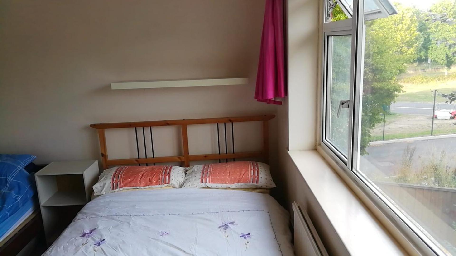 Many Worlds Meet: Spacious Family Stay near Wimbledon & London Croydon Exterior photo